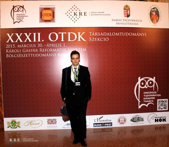 OTDK fal előtt készült képek